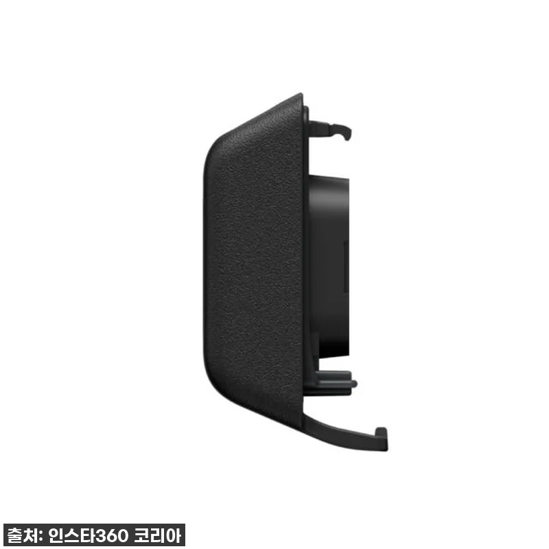 찐후기: 인스타360 Ace Pro 전천후 USB 충전 커버, 이제 어떤 날씨에도 거침없이 충전해요! 8 찐후기: 인스타360 Ace Pro 관련 이미지 1