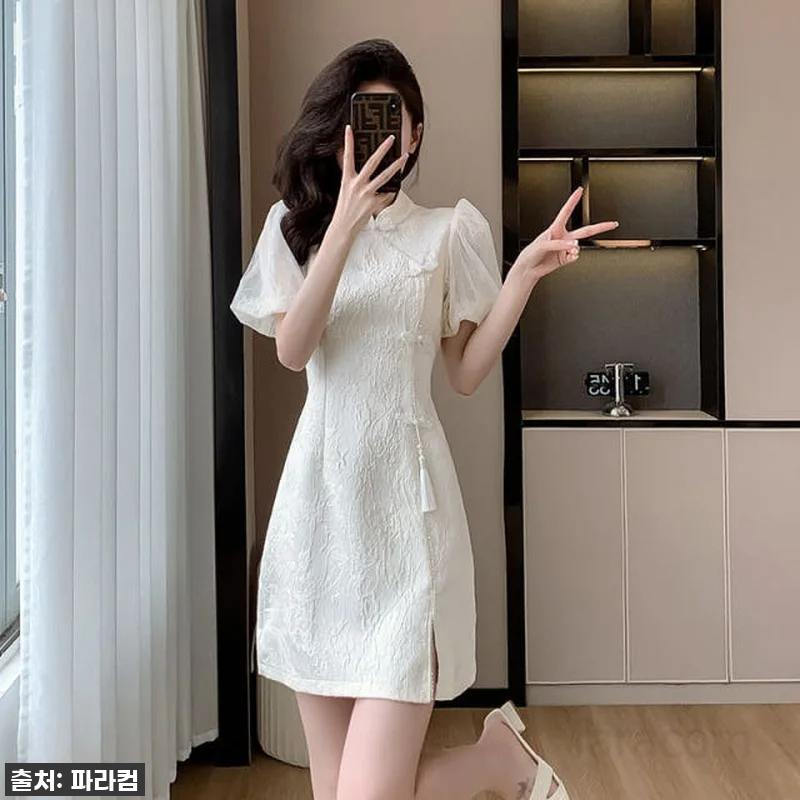 레트로 자카드 스팽글 퍼프 슬리브 미니 드레스 여름 파티룩 빈티지 스타일 결혼식 피로연 반짝이는 디자인 스퀘어넥드레스 슬림핏 9 레트로 자카드 스팽글 퍼프 슬리브 미 관련 이미지 2