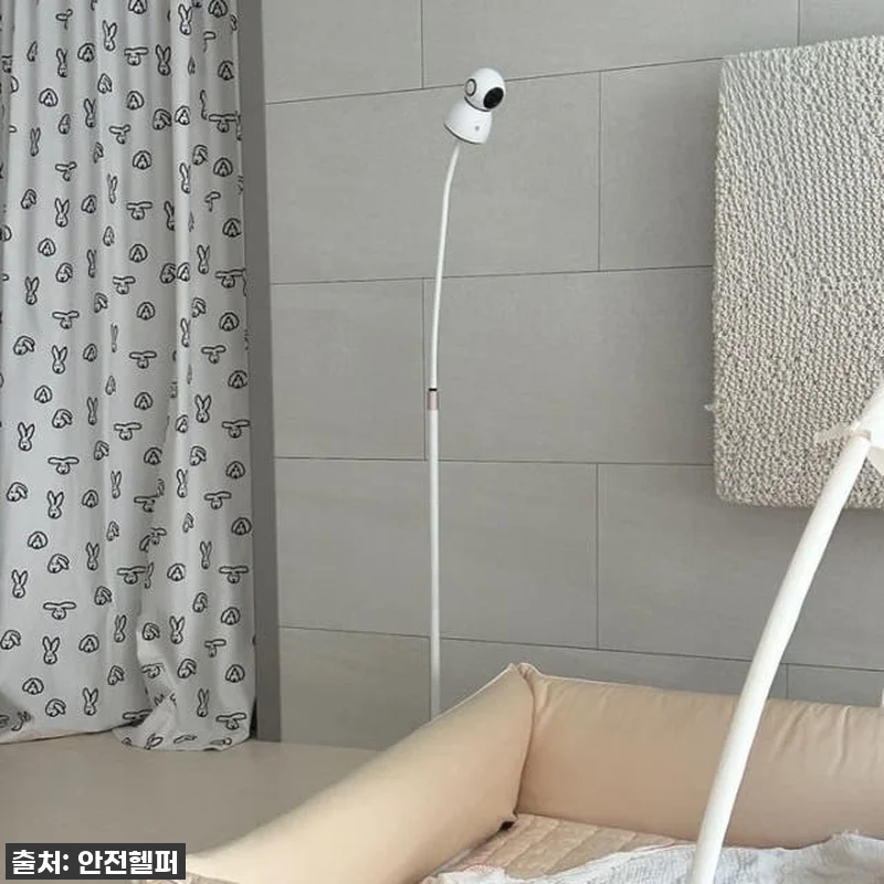 🚨품절임박🚨 홈캠거치대 이거 하나면 우리집 육아/펫케어/보안 완벽! 찐후기 대방출! 13 🚨품절임박🚨 홈캠거치대 이거 하나면 관련 이미지 2