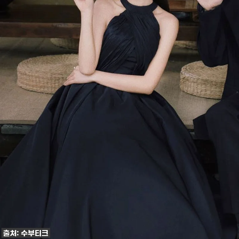 이슈템 등극! 🖤 여행사진 홀터넥 새틴 드레스, 직접 입어보니 인생샷 여신 등극! 🖤 14 이슈템 등극! 🖤 여행사진 홀터넥 새 관련 이미지 5