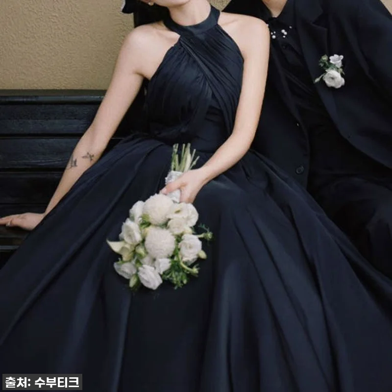 이슈템 등극! 🖤 여행사진 홀터넥 새틴 드레스, 직접 입어보니 인생샷 여신 등극! 🖤 15 이슈템 등극! 🖤 여행사진 홀터넥 새 관련 이미지 6