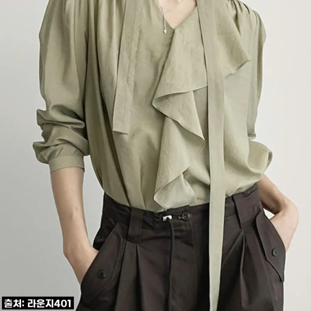 인생 블라우스 찾았다! 55% 할인, '시즌 프릴 타이 블라우스' 놓치면 후회할 걸?