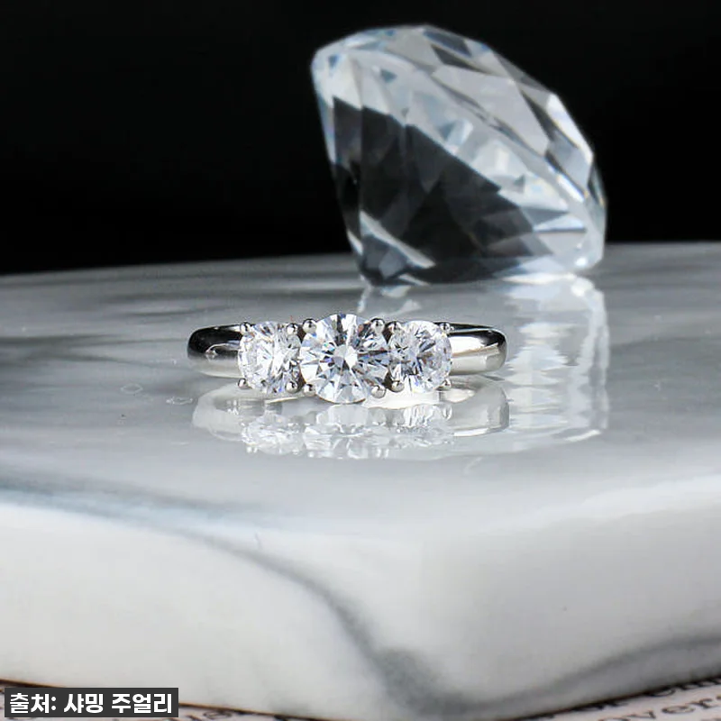 5부 1캐럿 다이아 트리플 반지 사용 관련 이미지 1