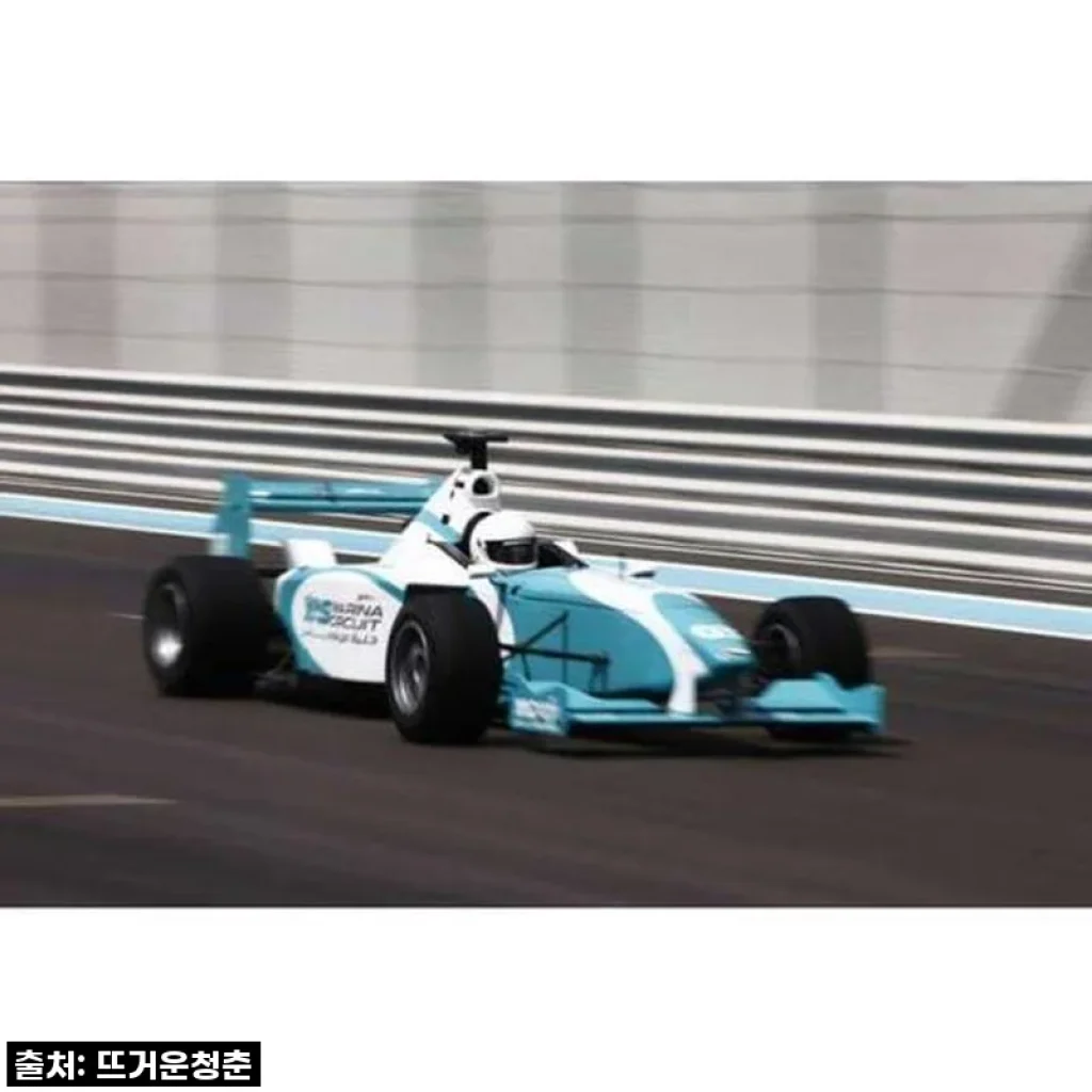 아부다비 포뮬러 야스 3000 드라이빙, 꿈만 같던 스피드를 직접 경험했어요!