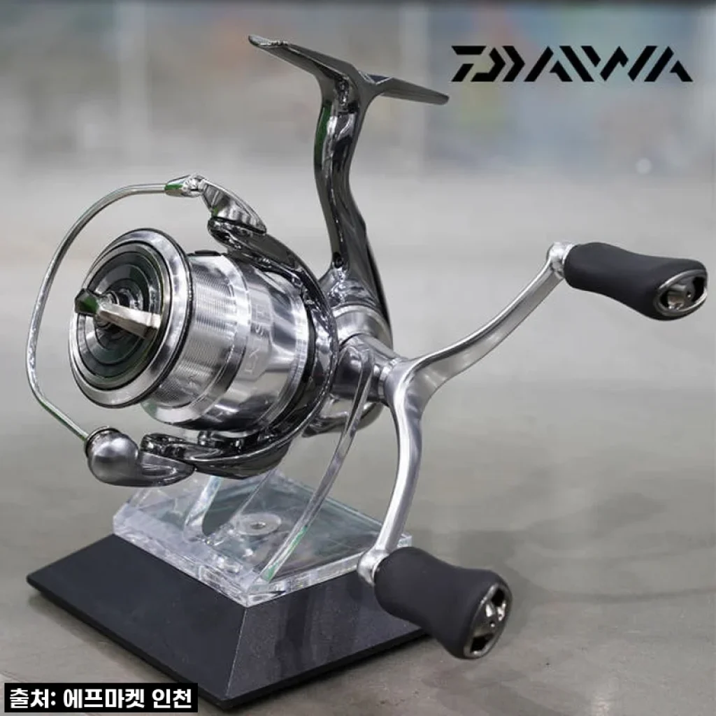 한국 다이와 22 이그지스트 LT 민물 바다 스피닝릴 2500S-DH 사용후기