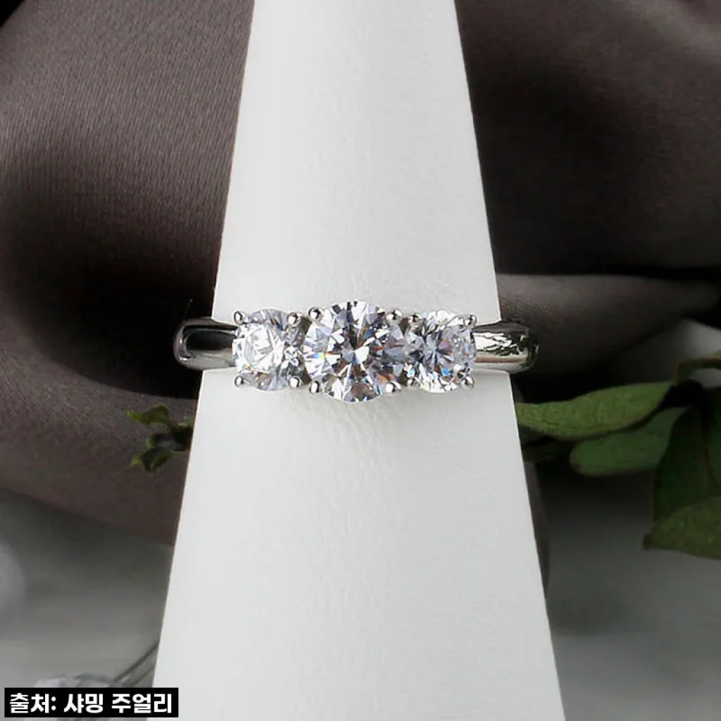 5부 1캐럿 다이아 트리플 반지 사용후기 - 결혼기념일 선물로 딱 좋은 예물 반지
