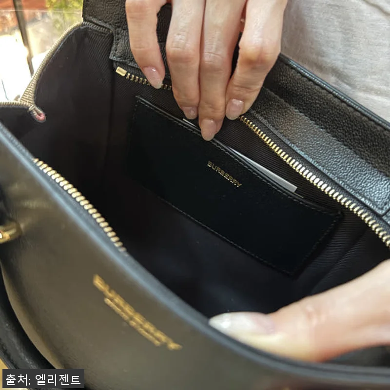 버버리 반웰 하우스체크 미니 토트백 관련 이미지 5