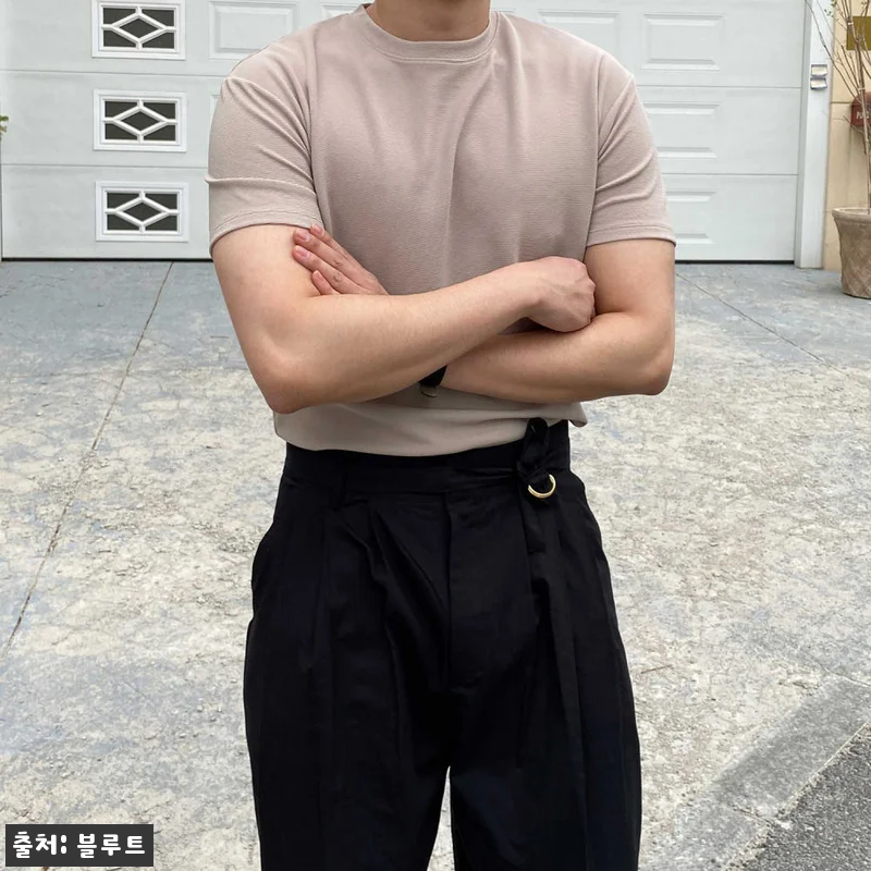 머슬핏반팔 쿨티 어깨넓어보이는옷 링클프리반팔, 16,800원 무료배송으로 눈여겨볼 기본 반팔 14 머슬핏반팔 쿨티 어깨넓어보이는옷 링클 관련 이미지 3
