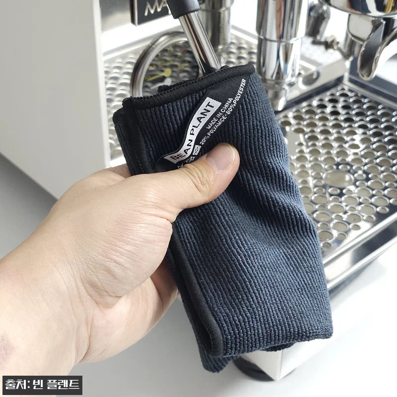 바리스타 커피 행주 그레이 엠보싱 타올 중, 카페 무드 살리는 3,800원 키친 크로스 15 바리스타 커피 행주 그레이 엠보싱 타 관련 이미지 3