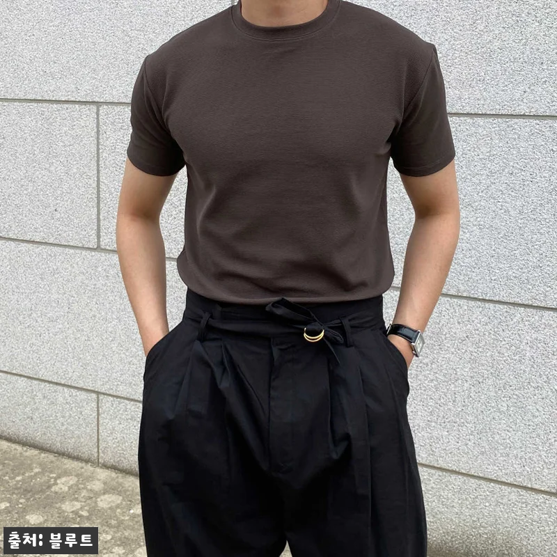 머슬핏반팔 쿨티 어깨넓어보이는옷 링클프리반팔, 16,800원 무료배송으로 눈여겨볼 기본 반팔 15 머슬핏반팔 쿨티 어깨넓어보이는옷 링클 관련 이미지 4