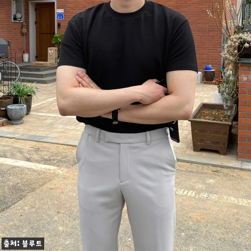 머슬핏반팔 쿨티 어깨넓어보이는옷 링클프리반팔, 16,800원 무료배송으로 눈여겨볼 기본 반팔 17 머슬핏반팔 쿨티 어깨넓어보이는옷 링클 관련 이미지 6