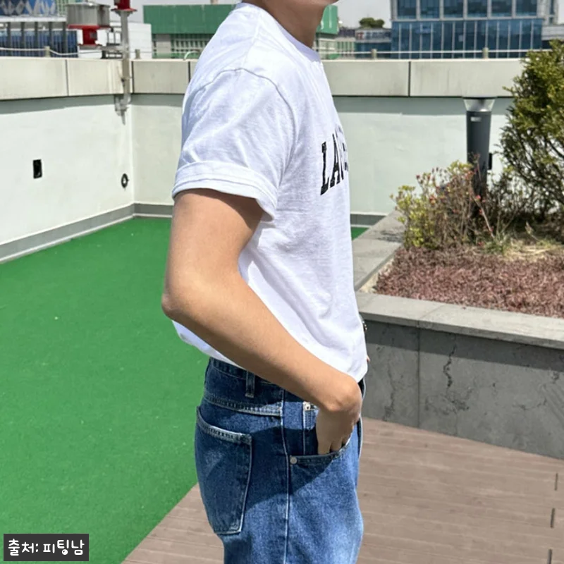남자 비치 머슬핏 슬림핏 여름 나염 레터링 면 반팔티, 1만원대 여름 데일리룩 이슈템 체크 19 남자 비치 머슬핏 슬림핏 여름 나염 관련 이미지 7